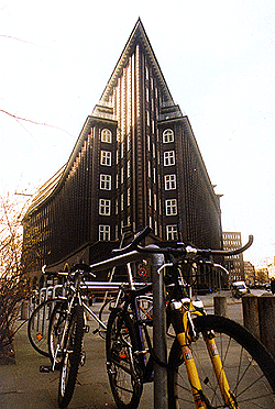 chilehau.gif (60962 bytes)