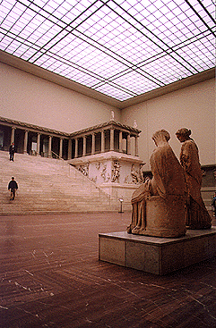 pergemon.gif (67395 bytes)