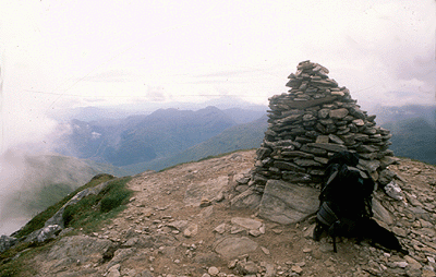 ir-cairn.gif (67776 bytes)