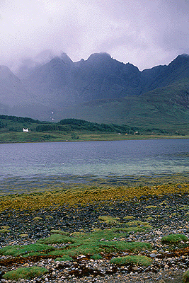 ir-skye2.gif (77731 bytes)